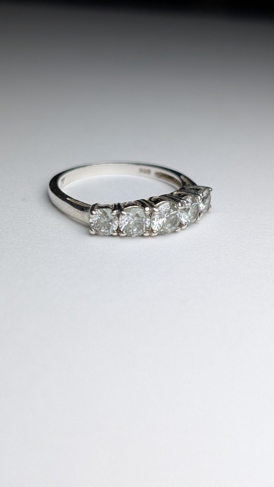 Vintage Sterling Silver Single Row Clear Gemstone Swarovski Ring | Size R 1/2 - Image 2