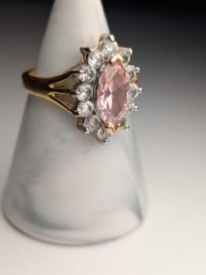 Vintage Costume Jewellery EDCO Ring With Pink & Clear Stones | Size P 1/2 | EDCO