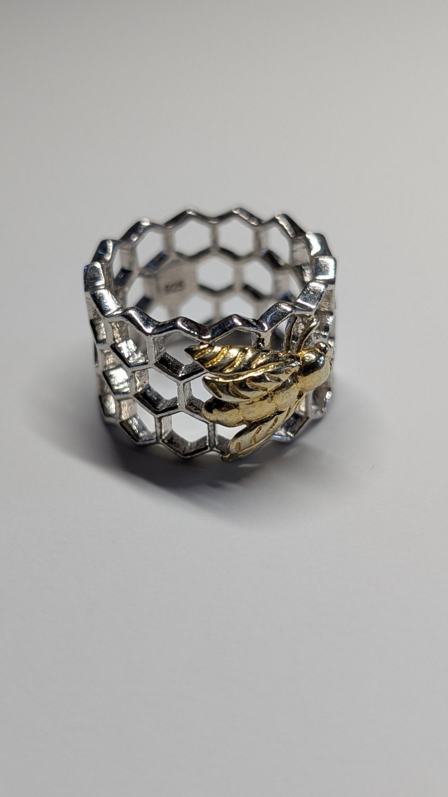 Vintage Sterling Silver Honeycomb Ring With Gold Tone Bee | Size L | 925 Silver - Image 2
