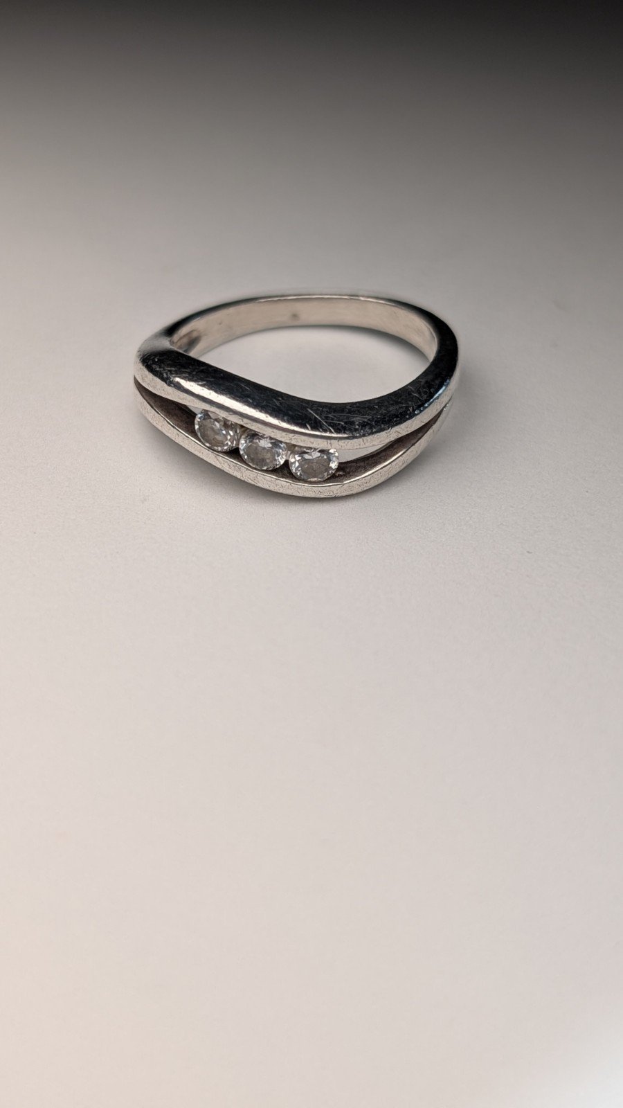 Vintage Sterling Silver 3 Stone Trilogy Clear Gemstone Ring | Size O | 925 - Image 3