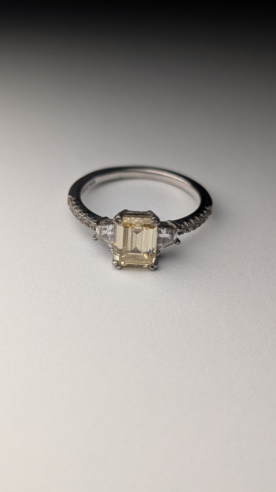 Vintage Sterling Silver Trilogy Clear & Yellow Gemstone Ring | Size Q 1/2 | 925 - Image 3