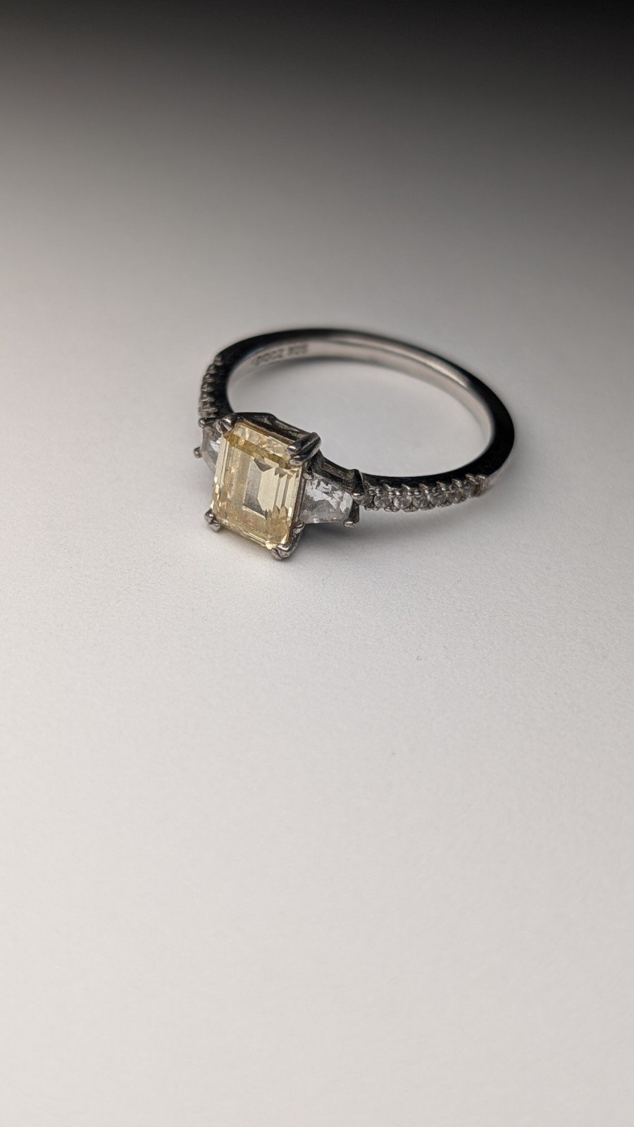 Vintage Sterling Silver Trilogy Clear & Yellow Gemstone Ring | Size Q 1/2 | 925 - Image 4