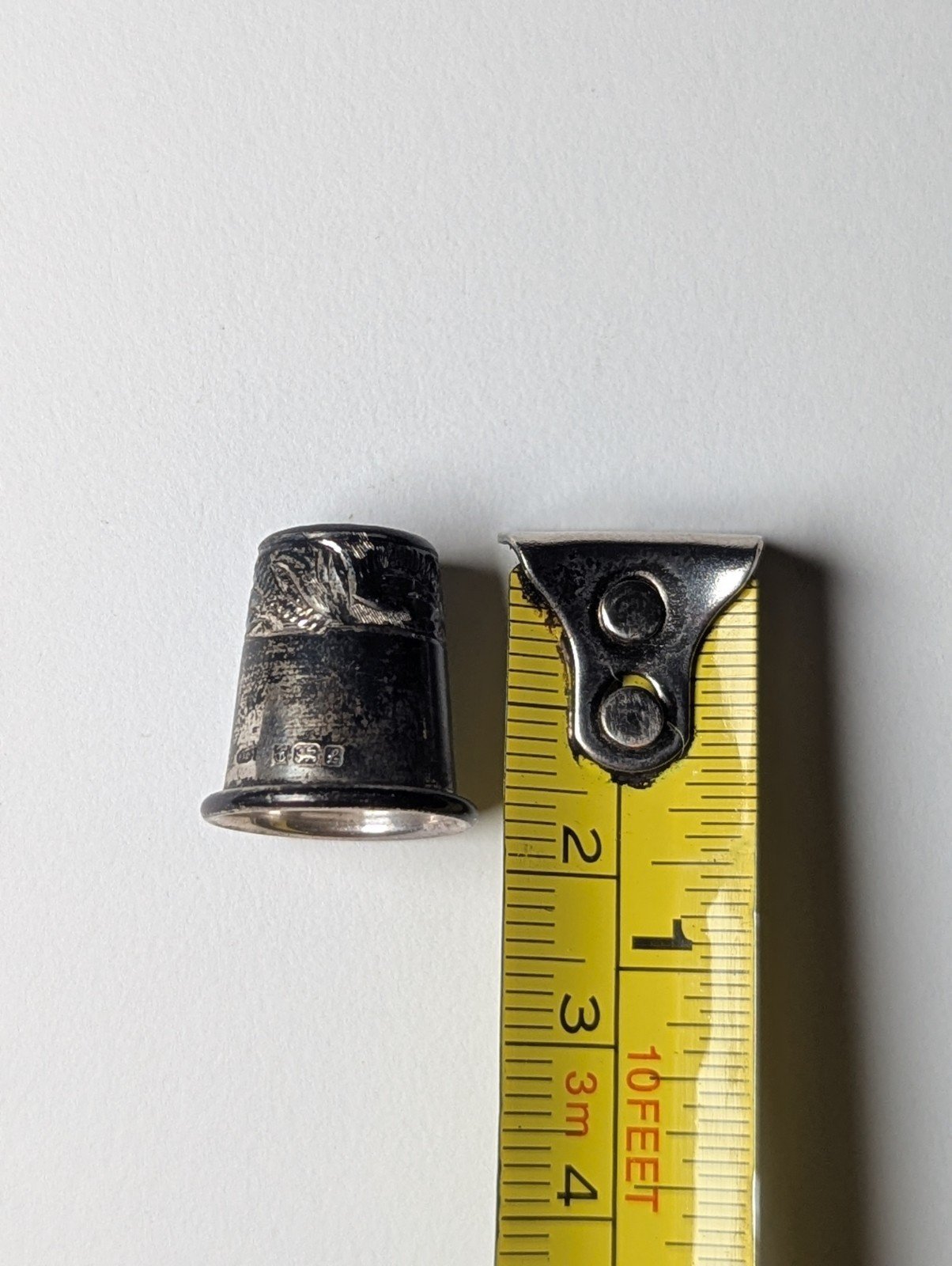 Vintage / Antique Sterling Silver Thimble Leaves & Dots Design | Weight: 2.49g - Image 7