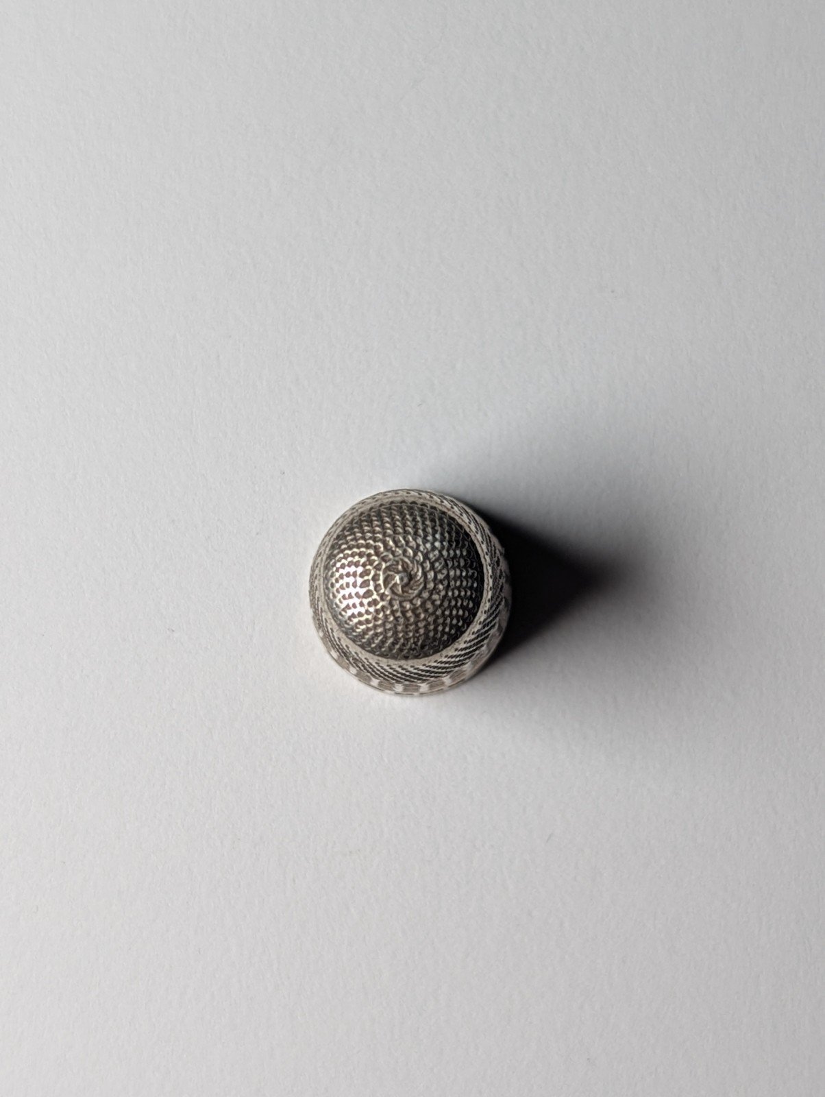 Vintage / Antique Sterling Silver Thimble Squares & Dots Design | Weight: 2.86g - Image 7