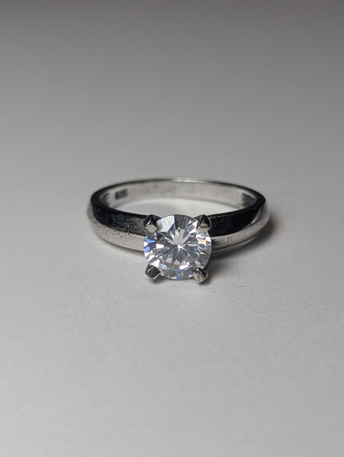 Vintage Sterling Silver CZ Stone Clear Gemstone Ring | Size O | 925