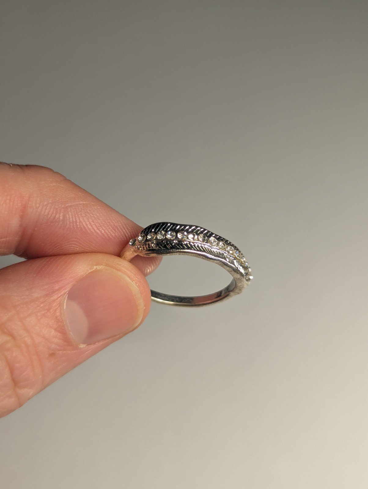 Costume Jewellery Feather And Cz Stones Silver Tone Ring Size R