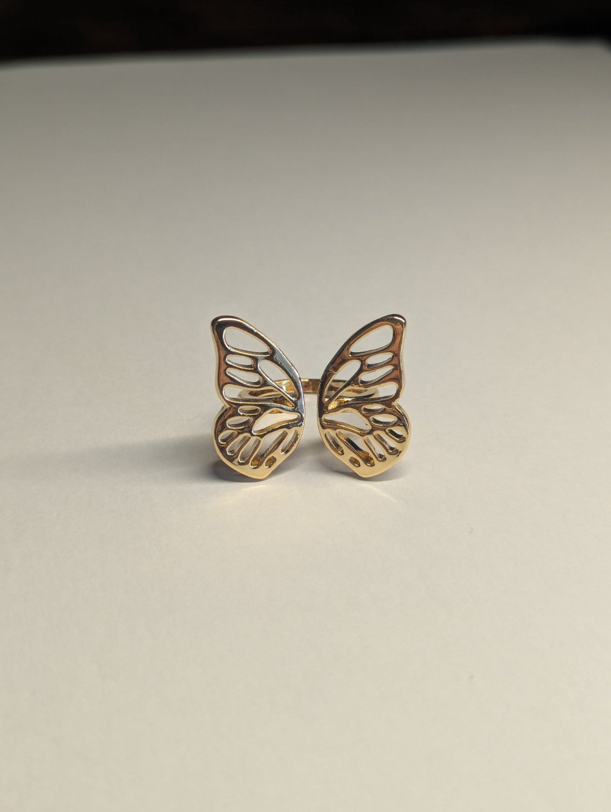 Costume Jewellery Butterfly Ring Gold Tone Size K - Image 2
