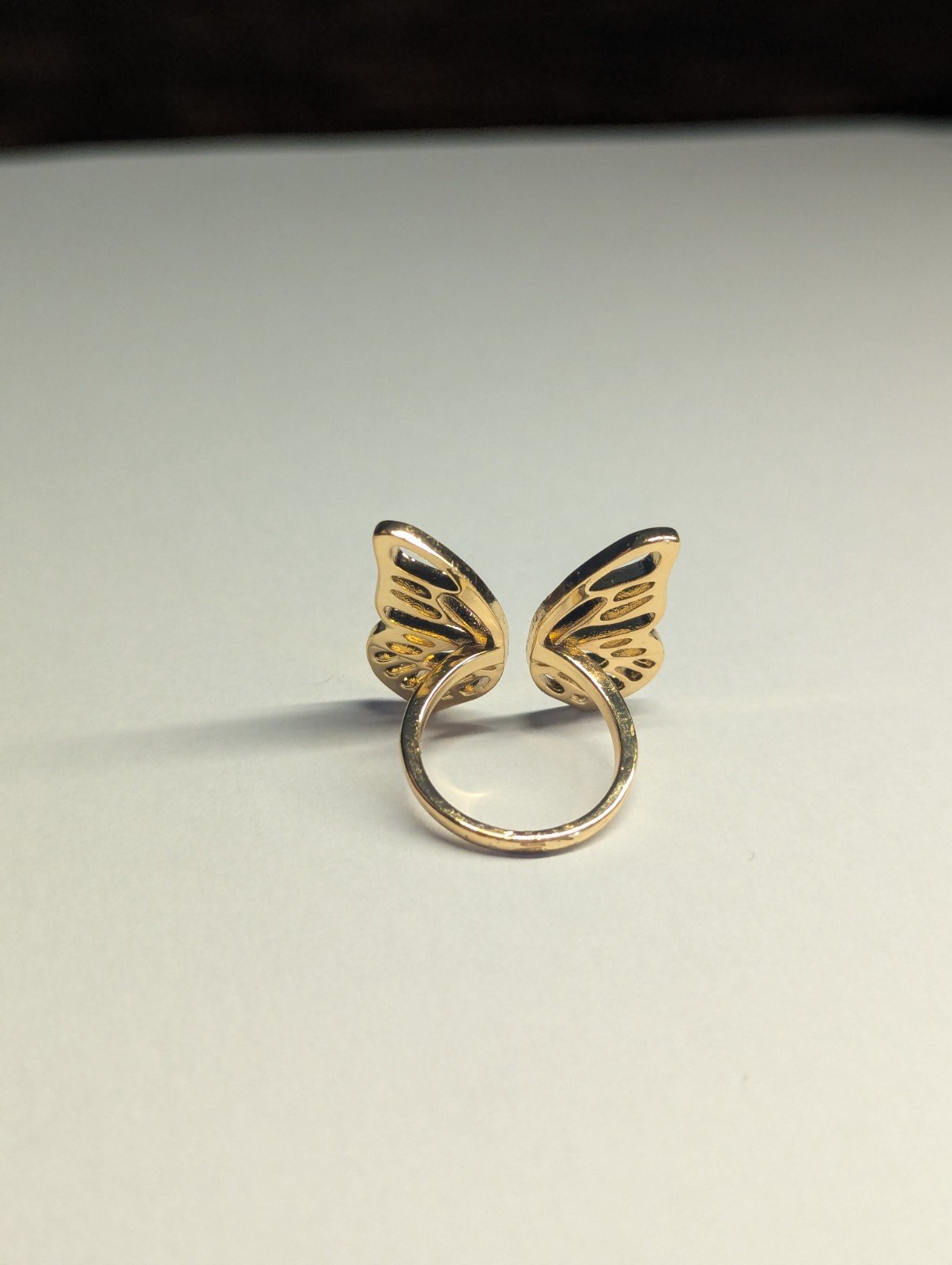 Costume Jewellery Butterfly Ring Gold Tone Size K - Image 3