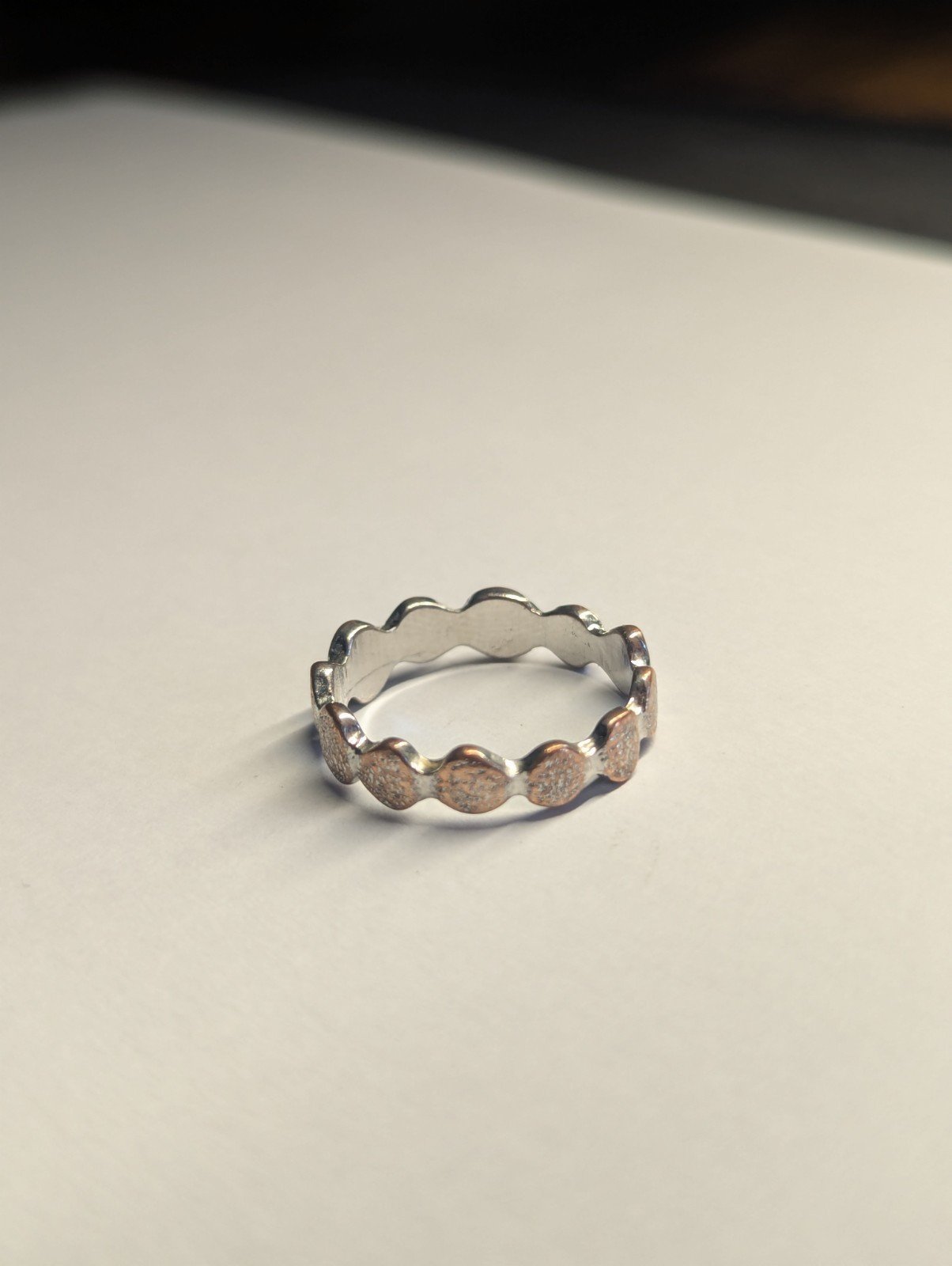 Costume Jewellery Silver Tone Ring Size R - Image 4