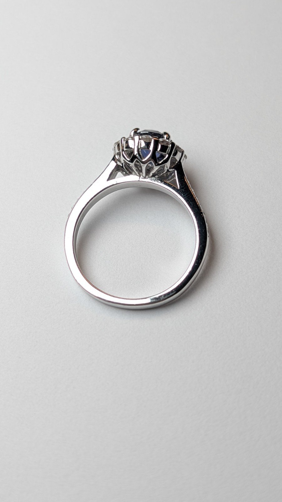 Vintage Sterling Silver Blue & Clear DQCZ Halo Gemstone Ring | Size M | 925 - Image 7