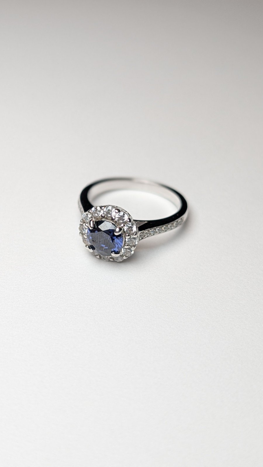 Vintage Sterling Silver Blue & Clear DQCZ Halo Gemstone Ring | Size M | 925 - Image 10