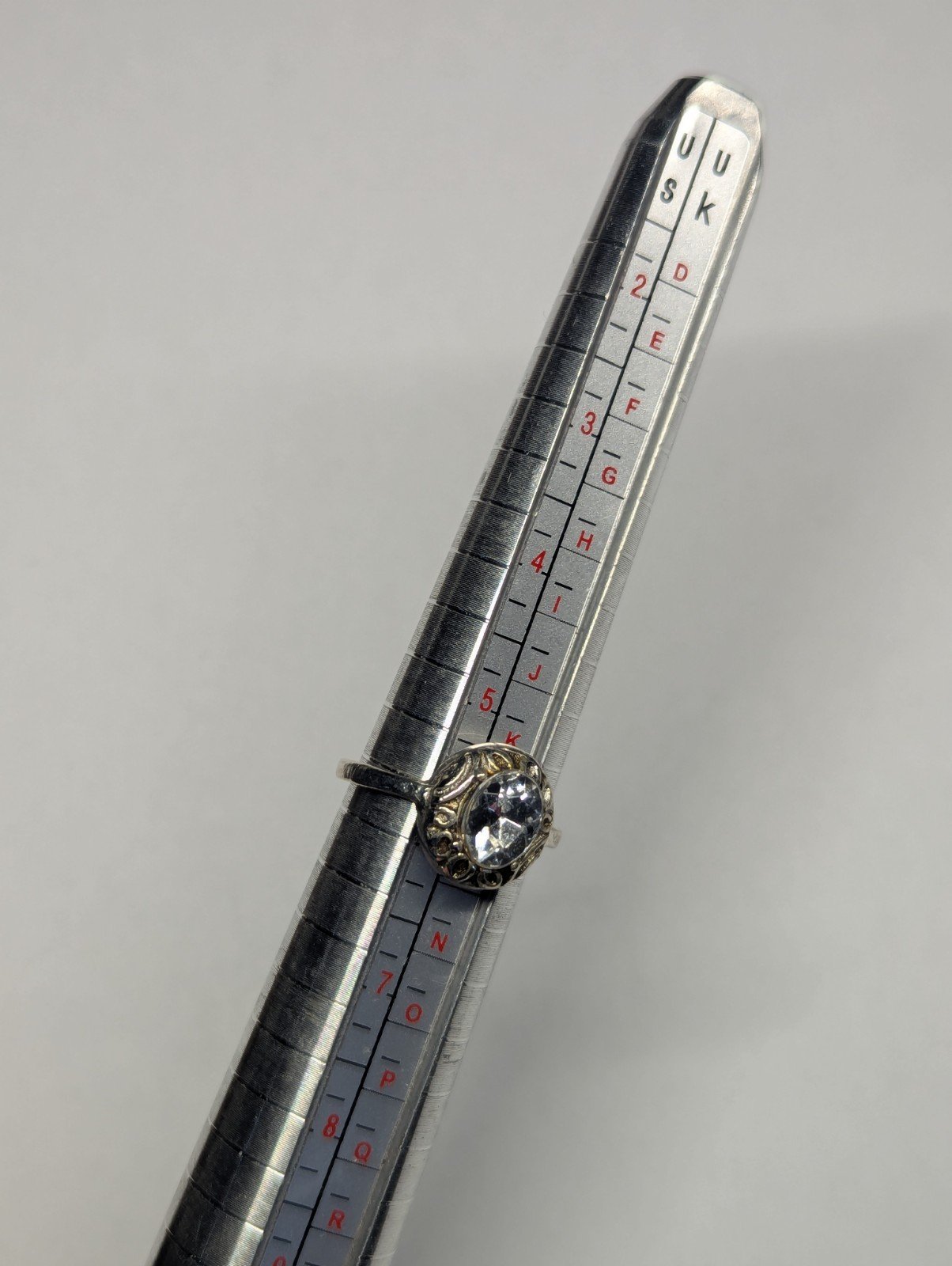 Vintage Costume Jewellery Clear Gemstones Ring | Size L - Image 8