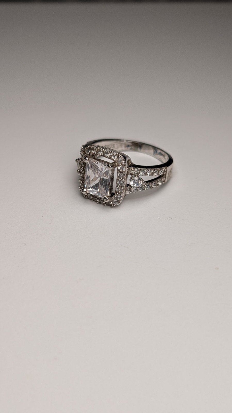 Vintage Sterling Silver CZ Clear Cluster Gemstone Ring | Size O | 925