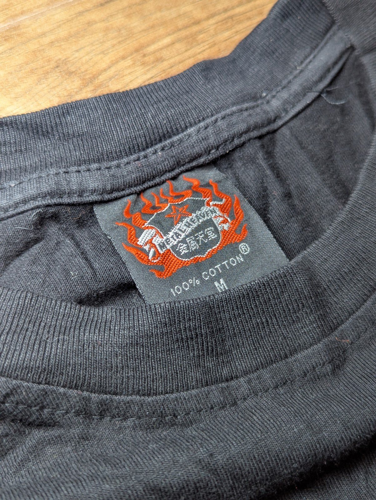 Vintage Style ACDC Black Ice Black T Shirt Size Medium - Image 5