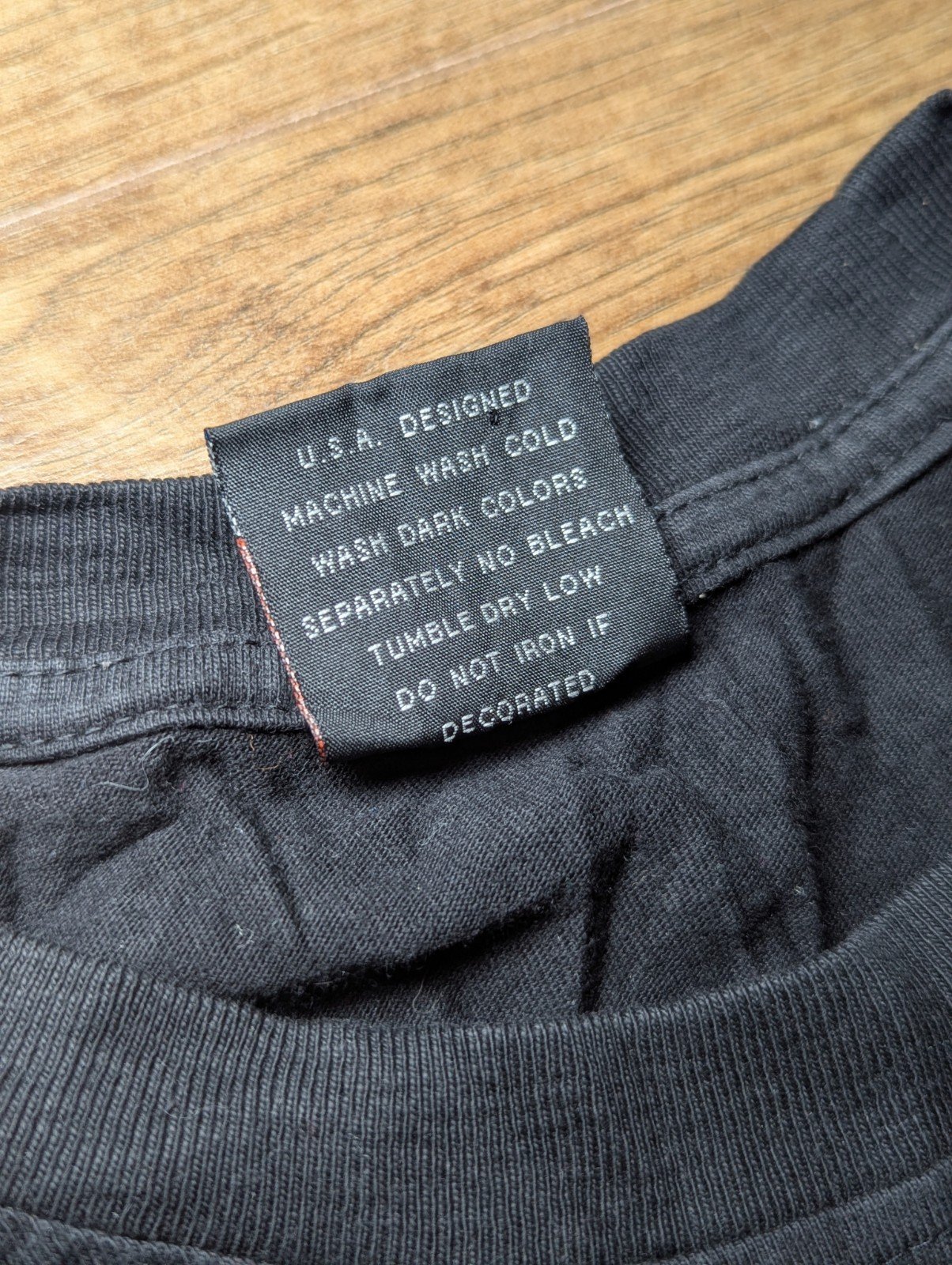 Vintage Style ACDC Black Ice Black T Shirt Size Medium - Image 6