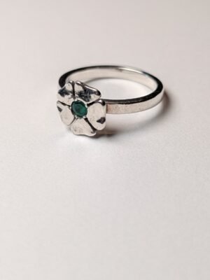 Vintage Sterling Silver Green Gemstone Flower Ring | Size O | 925 Silver