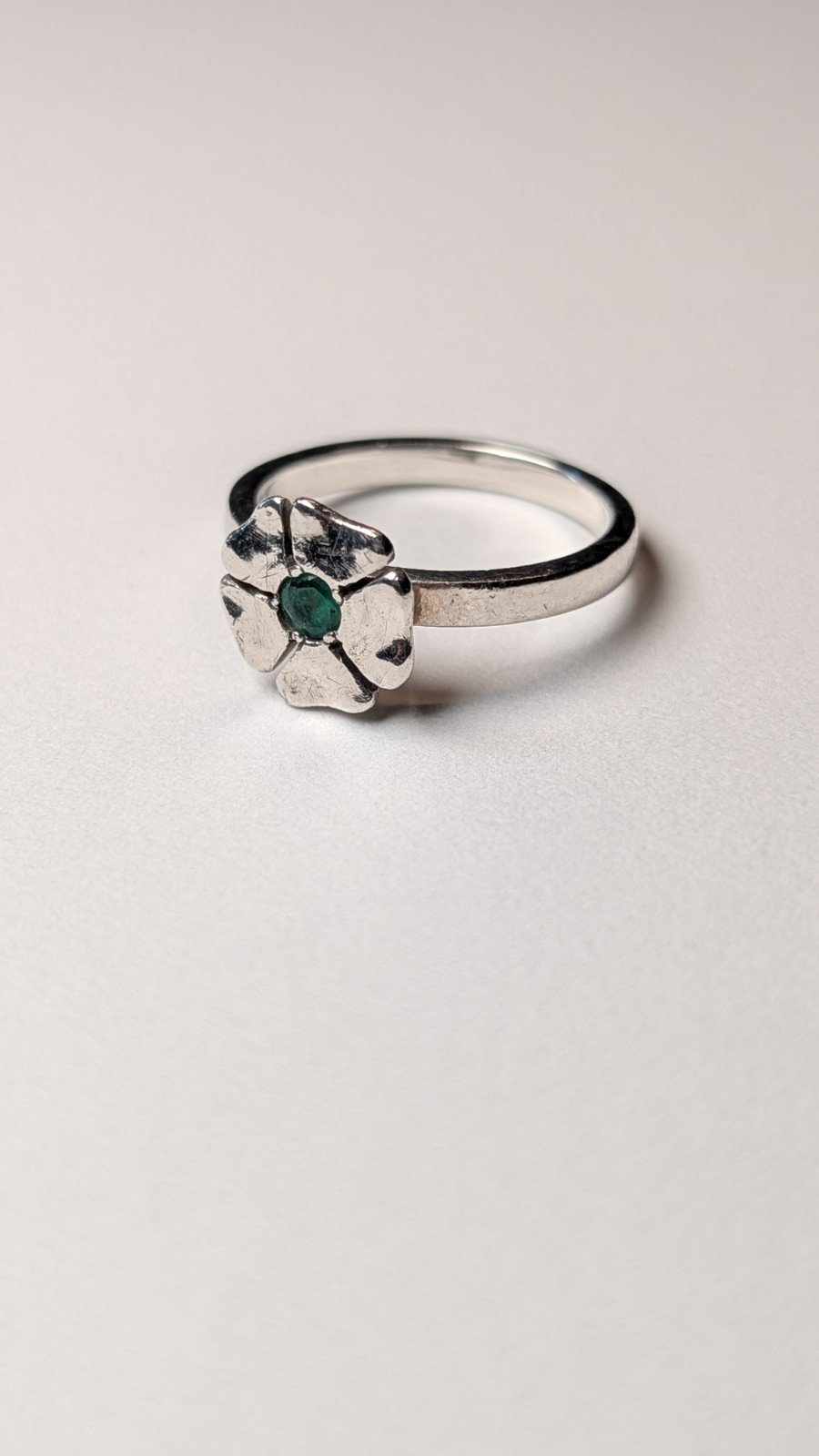 Vintage Sterling Silver Green Gemstone Flower Ring | Size O | 925 Silver
