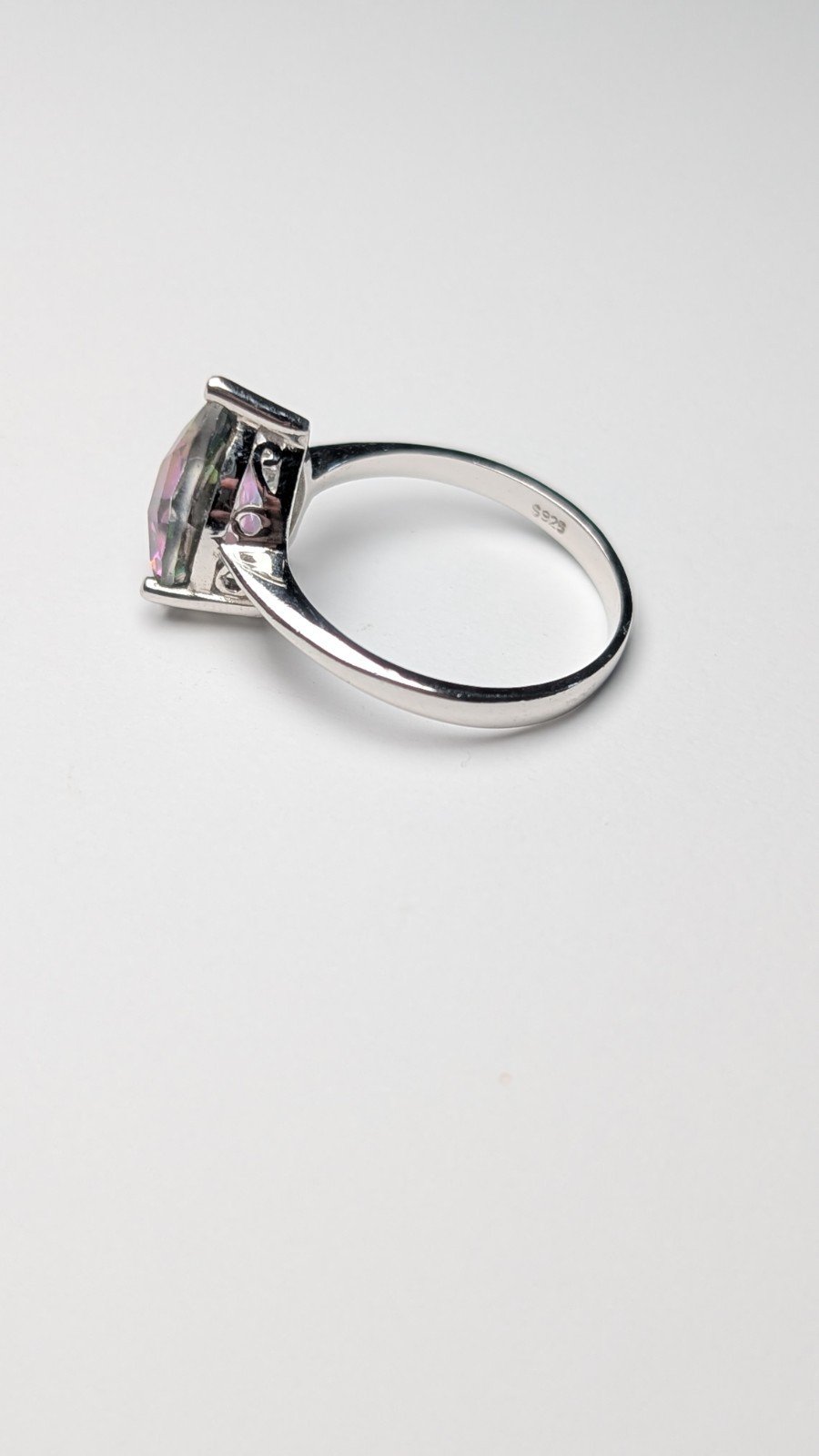 Vintage Sterling Silver Pearl Shaped Mystic Topaz Ring | Size N 1/2 | 925 Silver - Image 3