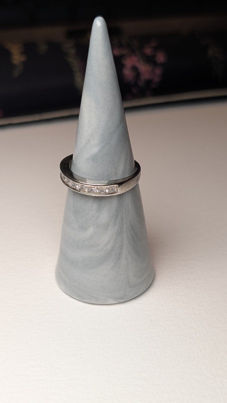 Vintage Sterling Silver CZ Gemstones Band Ring | Size Q | 925 Silver - Image 8