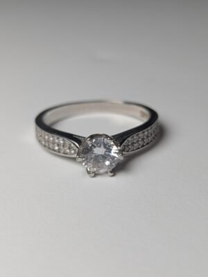 Vintage Sterling Silver Clear CZ Gemstone Ring | Size R | 925 Silver