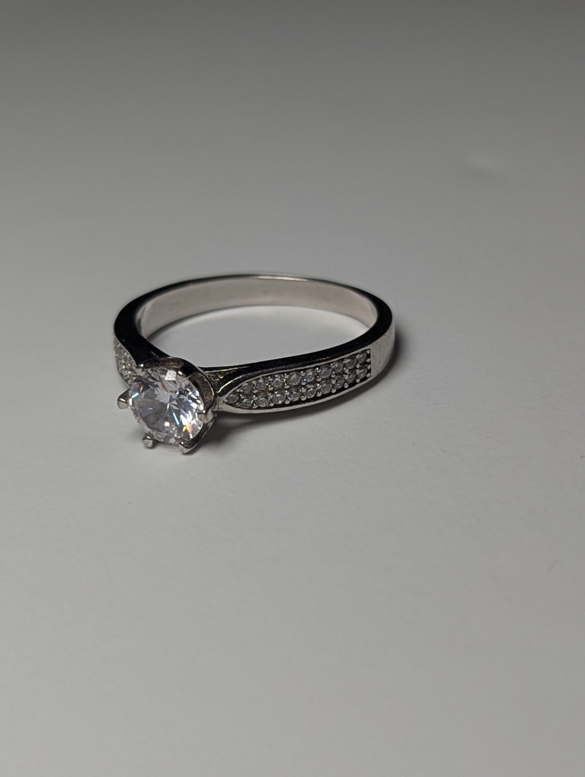 Vintage Sterling Silver Clear CZ Gemstone Ring | Size R | 925 Silver - Image 3