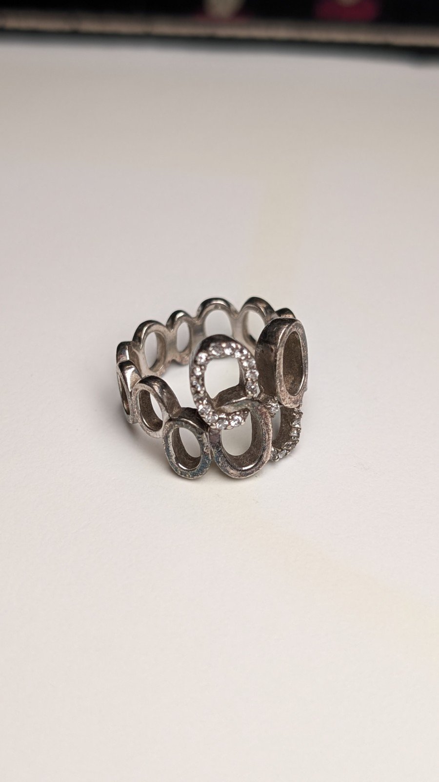 Vintage Sterling Silver Band O Circles CZ Gemstone Ring | Size M | Missing Stone