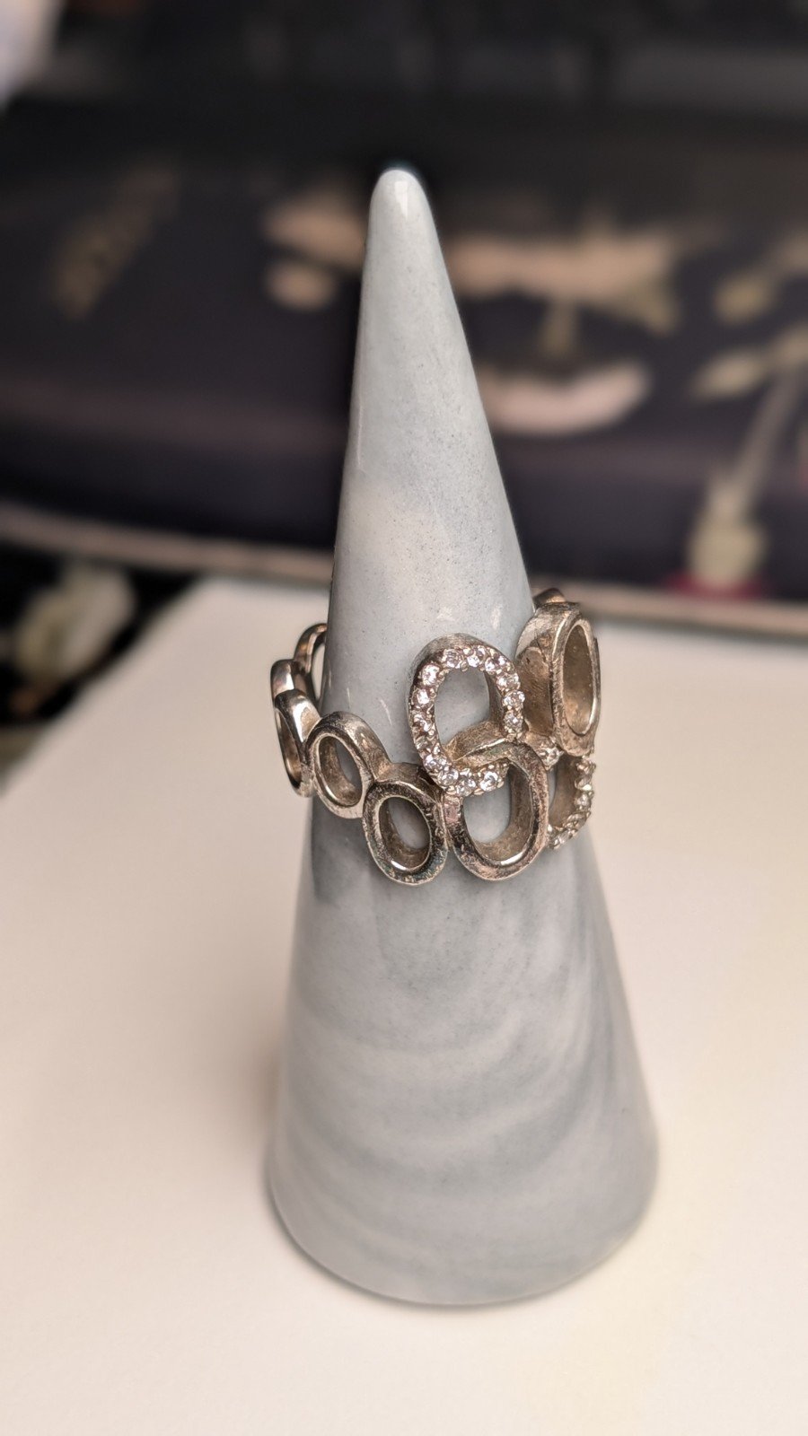 Vintage Sterling Silver Band O Circles CZ Gemstone Ring | Size M | Missing Stone - Image 7