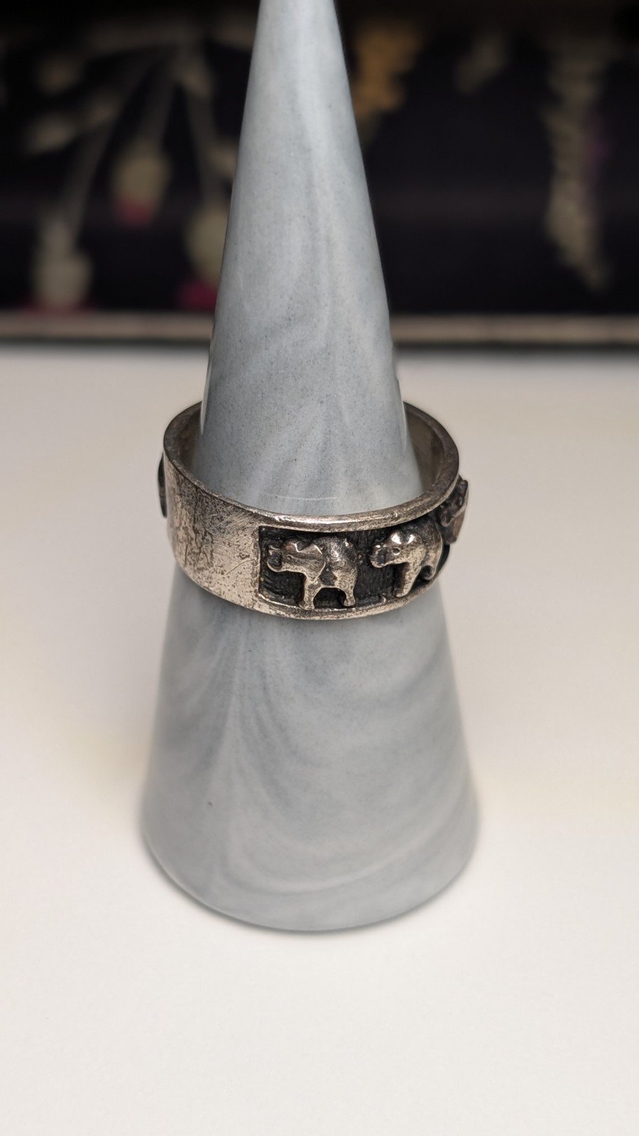 Vintage Sterling Silver Elephant Band Ring | Size T 1/2 | 925 Silver - Image 6