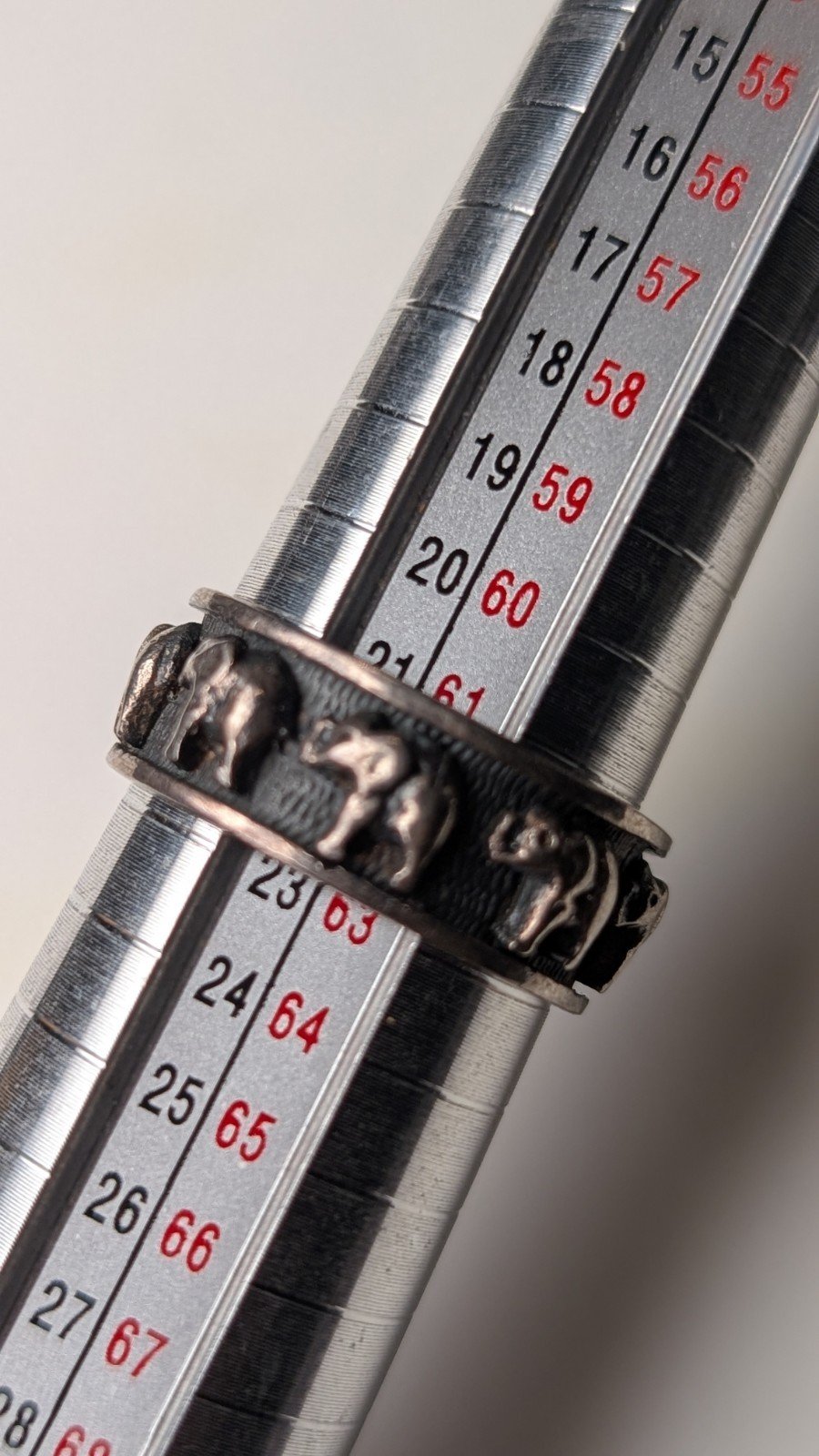 Vintage Sterling Silver Elephant Band Ring | Size T 1/2 | 925 Silver - Image 8