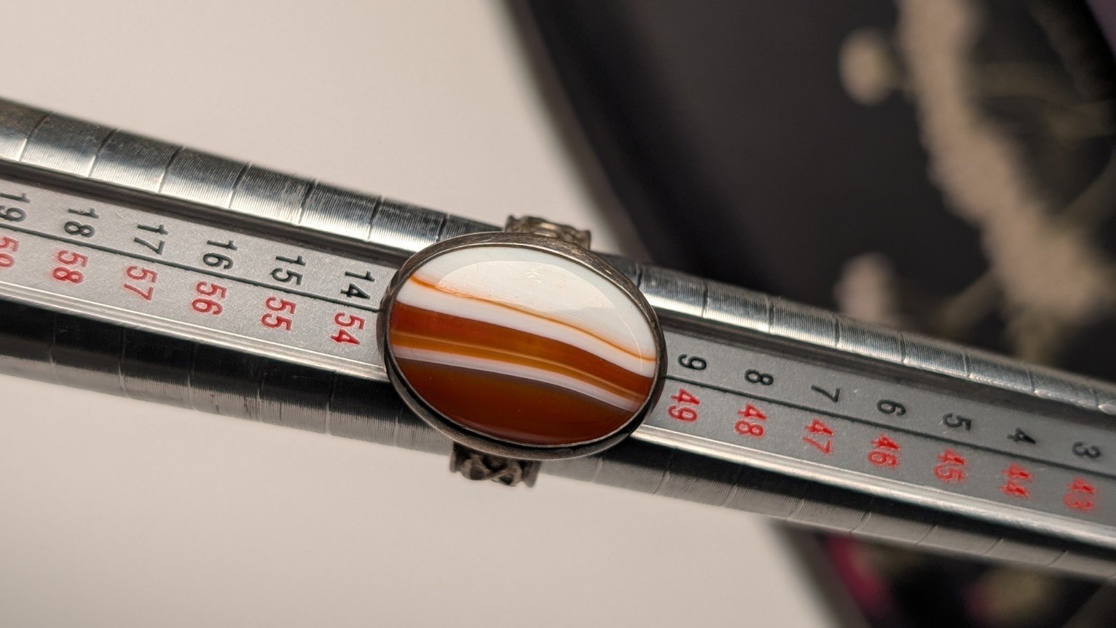 Vintage Sterling Silver 1973 Edinburgh Celtic Banded Agate Ring | Size L | 925 - Image 8