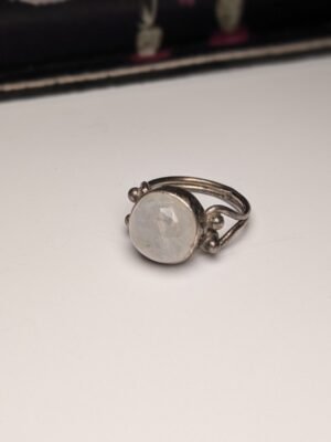 Vintage Sterling Silver Circle Clear/Blue Moonstone Gemstone Ring | Size P | 925