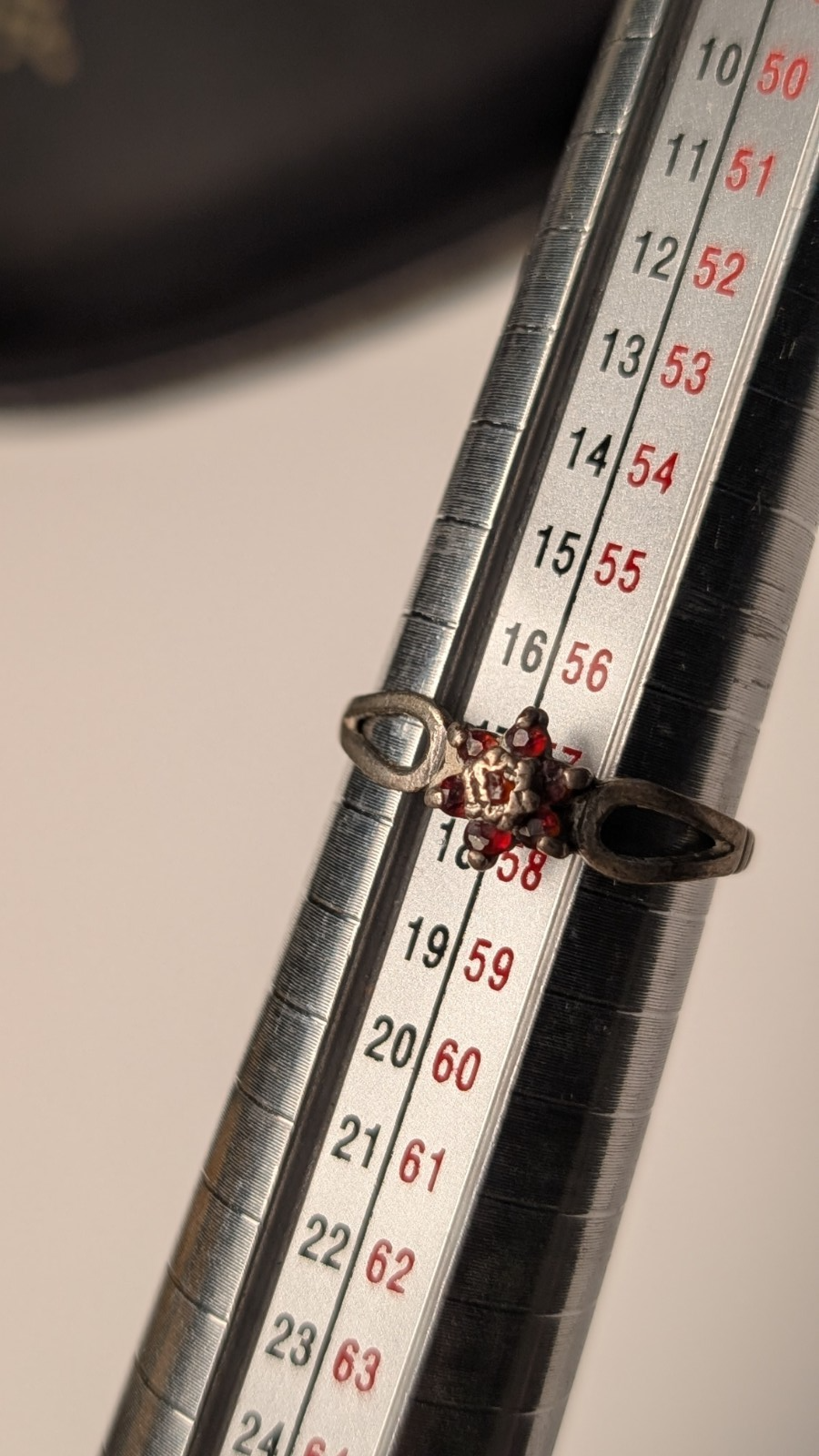 Vintage Sterling Silver 1979 Red Garnet Cluster Ring | Size Q | 925 Silver - Image 8