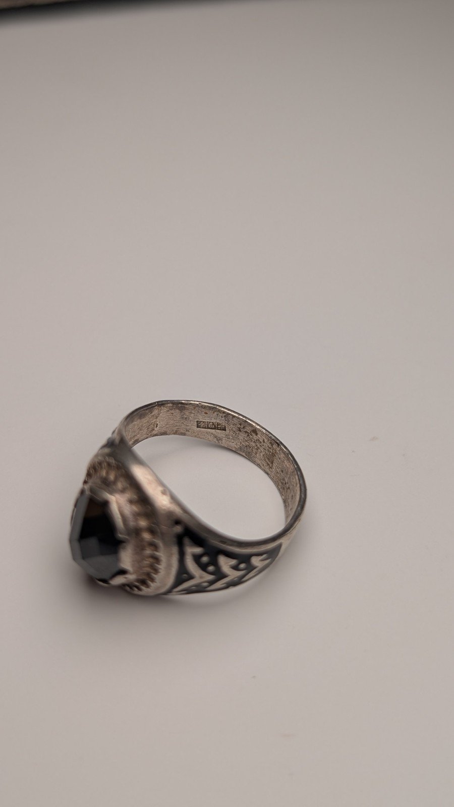 Vintage Sterling Silver 1965 Egyptian Black Onyx Ring | Size P | 925 Silver - Image 2