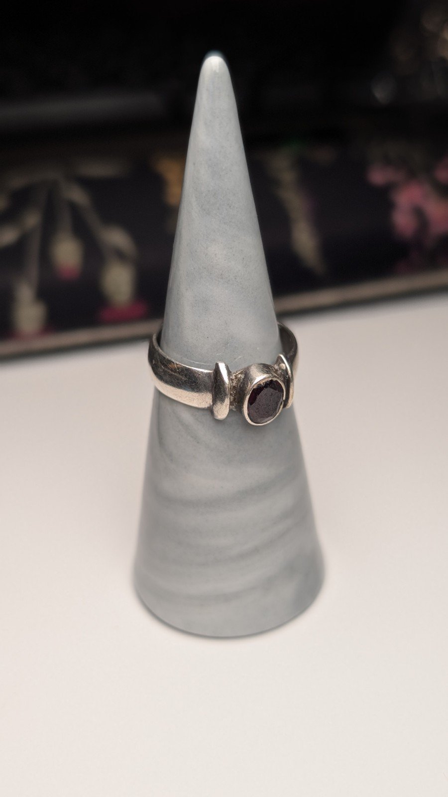 Vintage Sterling Silver Red Garnet Ring | Size O 1/2 | 925 Silver - Image 5