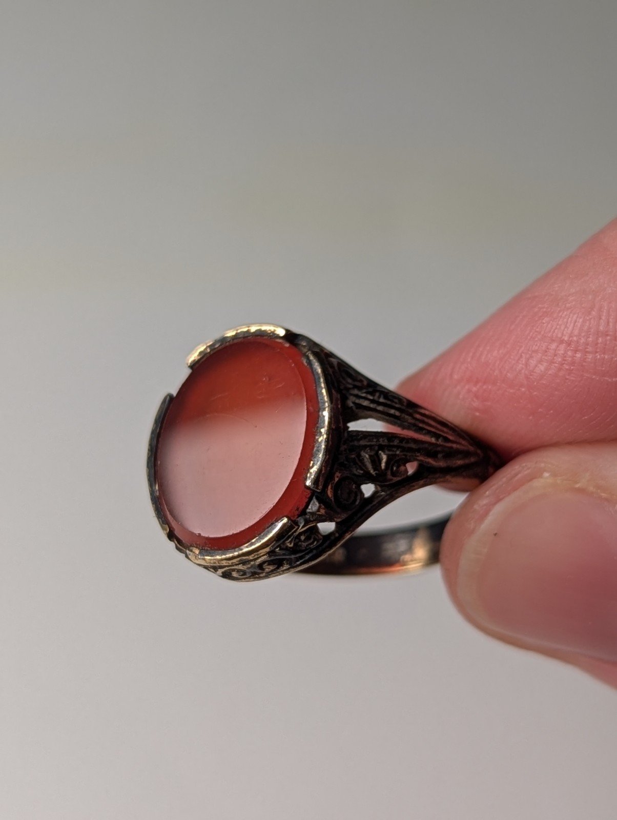 Vintage Sterling Silver 9ct Gold Plated Flat Carnelian Gemstone Ring | Size P1/2 - Image 2