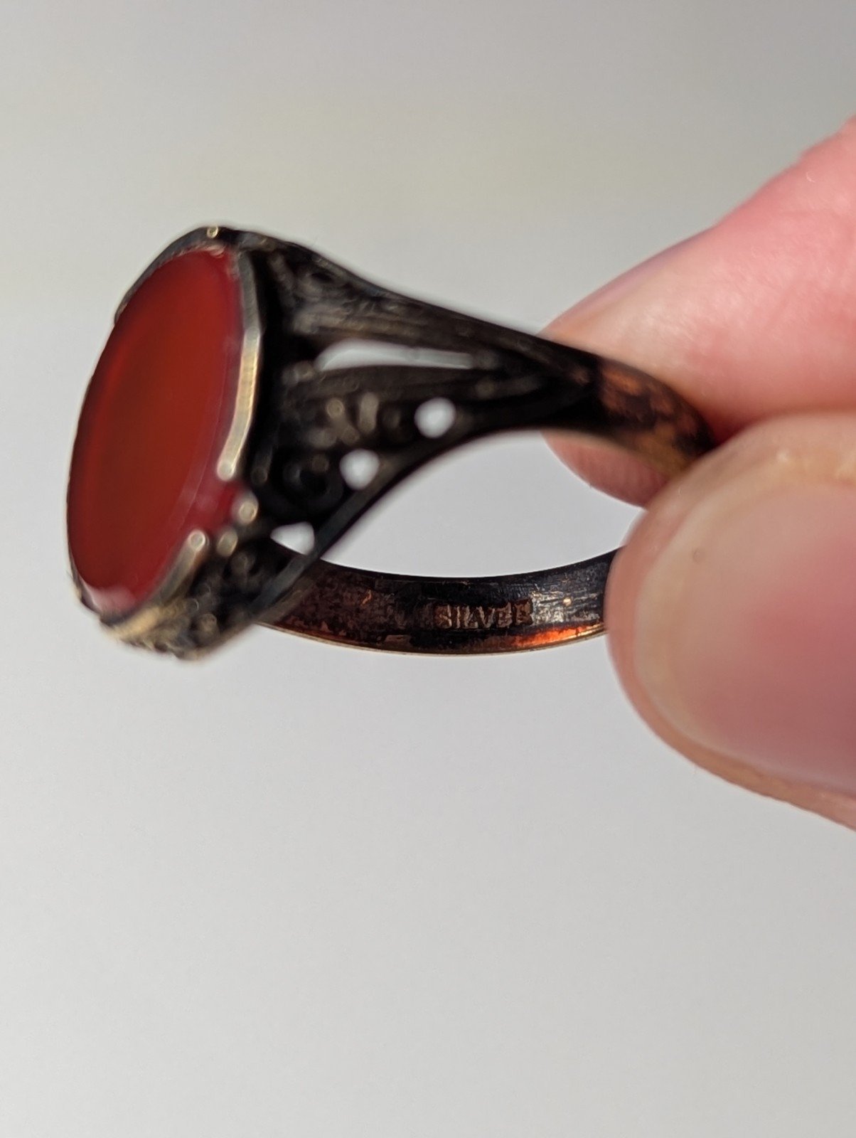 Vintage Sterling Silver 9ct Gold Plated Flat Carnelian Gemstone Ring | Size P1/2 - Image 6