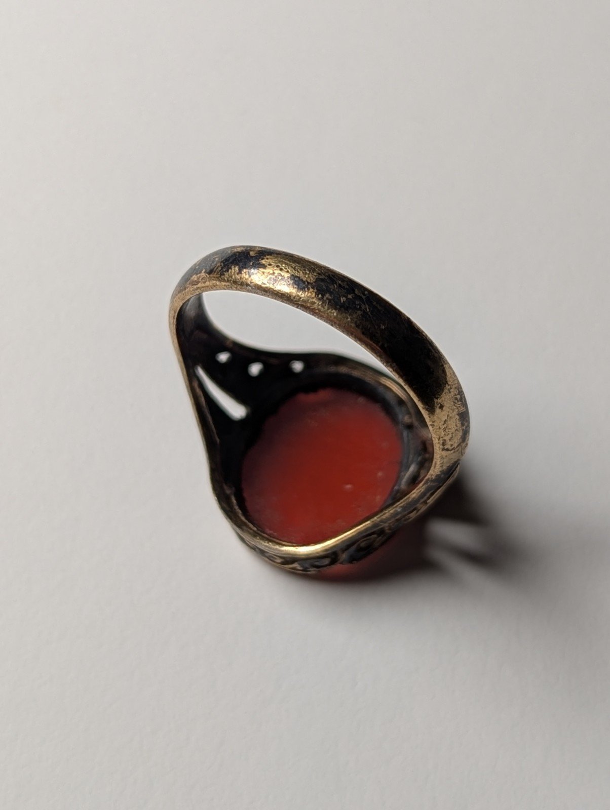 Vintage Sterling Silver 9ct Gold Plated Flat Carnelian Gemstone Ring | Size P1/2 - Image 9