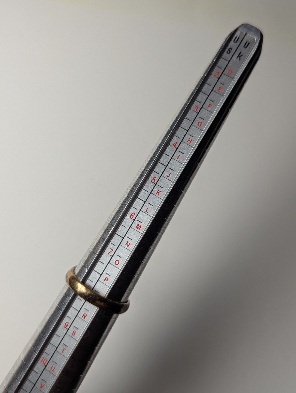 Vintage Sterling Silver 9ct Gold Plated Flat Carnelian Gemstone Ring | Size P1/2 - Image 11