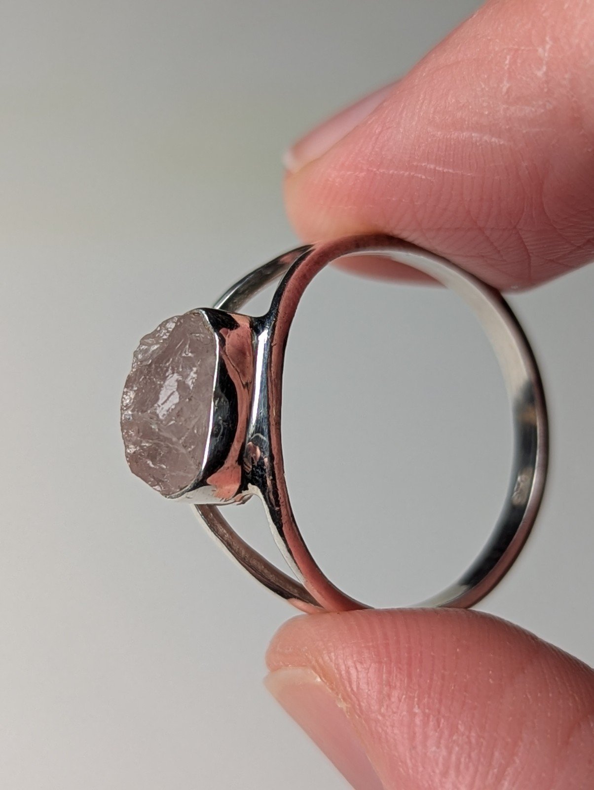 Vintage Sterling Silver Rough Rose Quartz Ring | Size V | 925 Silver - Image 4