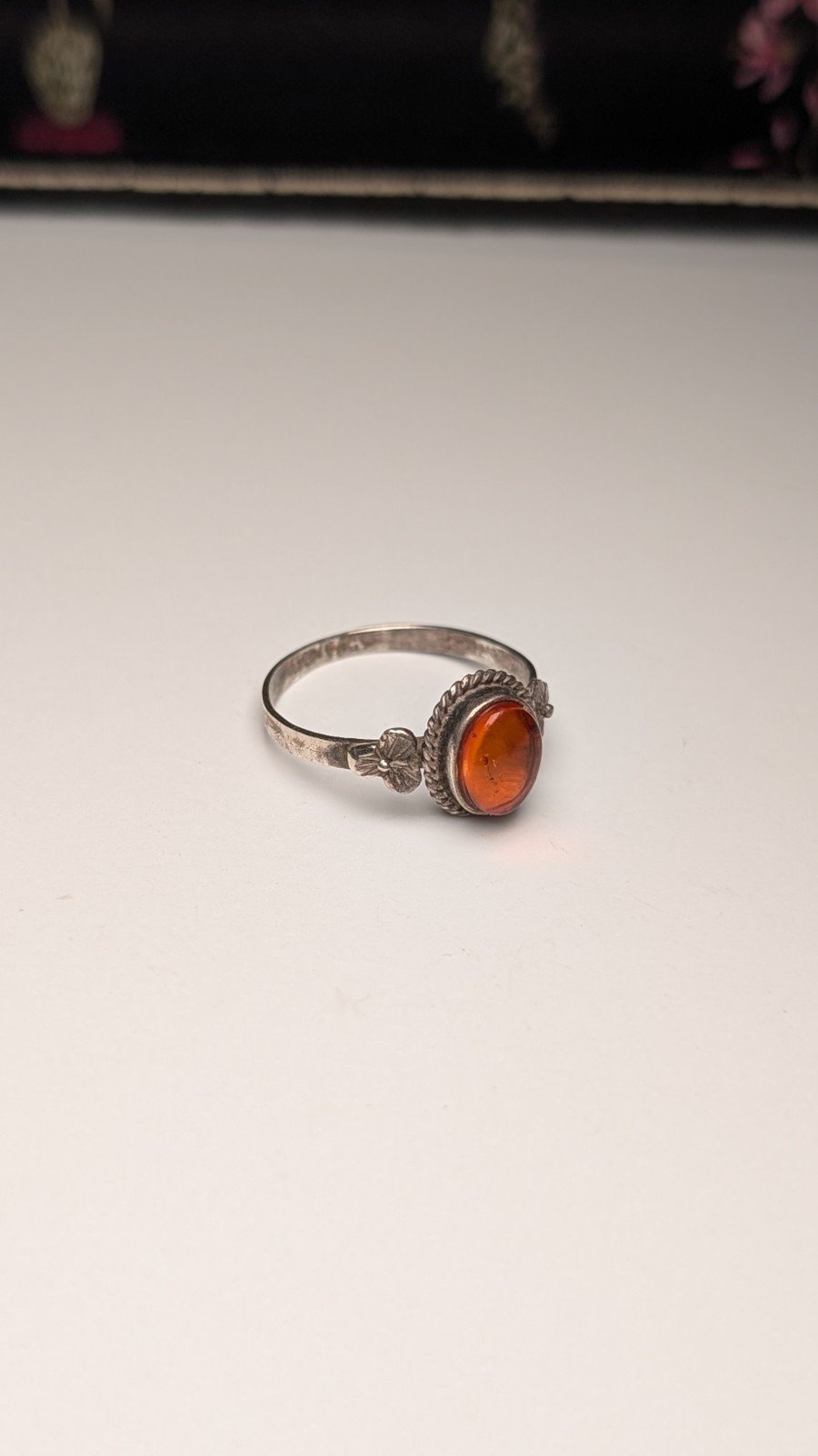 Vintage Sterling Silver Orange Amber Gemstone Flowers Ring | Size P | 925 Silver - Image 4
