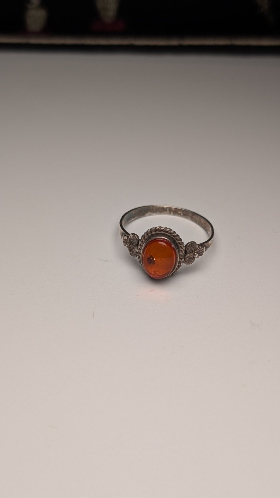 Vintage Sterling Silver Orange Amber Gemstone Flowers Ring | Size P | 925 Silver - Image 5