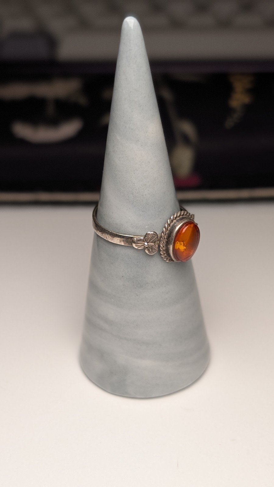 Vintage Sterling Silver Orange Amber Gemstone Flowers Ring | Size P | 925 Silver - Image 9