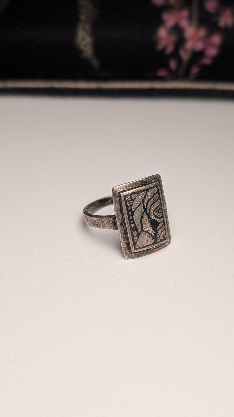 Vintage Sterling Silver Abstract Etched Plaque Design Ring | Size M 1/2 | 925 - Image 2