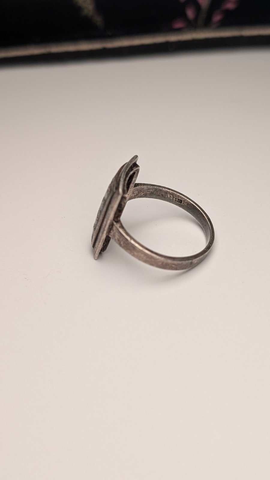 Vintage Sterling Silver Abstract Etched Plaque Design Ring | Size M 1/2 | 925 - Image 5