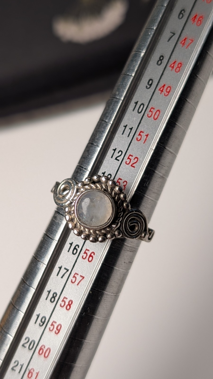 Vintage Sterling Silver Swirls Moonstone Ring | Size N 1/2 | 925 Silver - Image 8