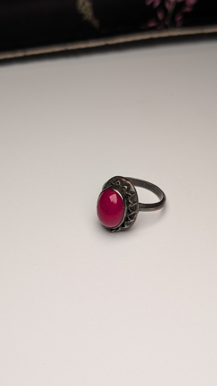 Vintage Sterling Silver Red Gemstone Ring | Size H 1/2 | 925 Silver - Image 2