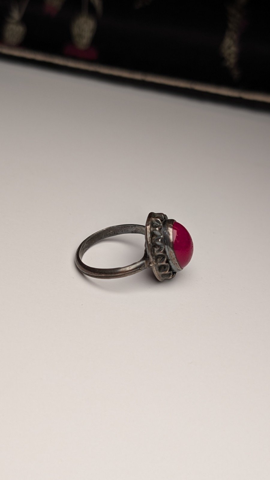 Vintage Sterling Silver Red Gemstone Ring | Size H 1/2 | 925 Silver - Image 4