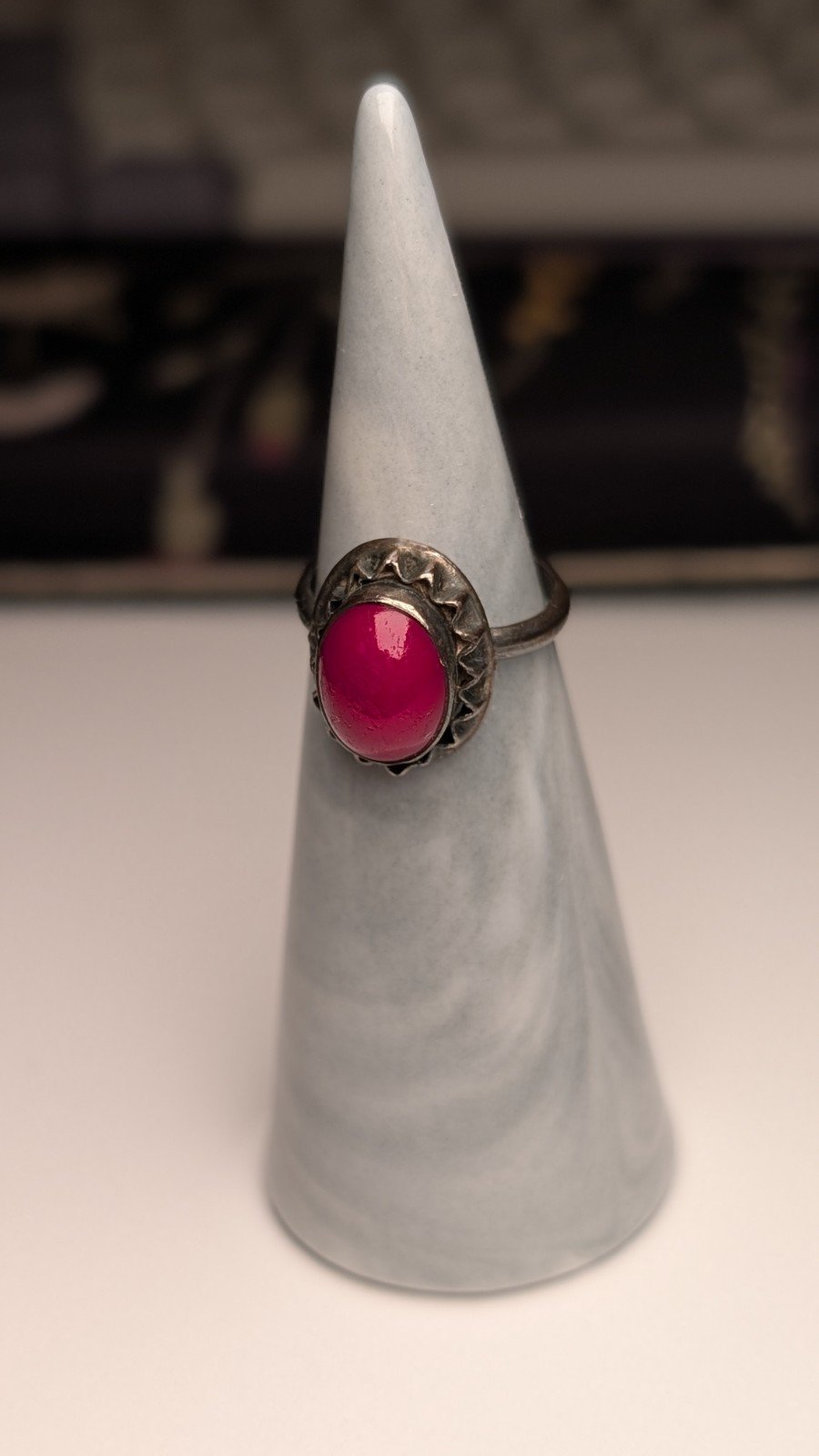 Vintage Sterling Silver Red Gemstone Ring | Size H 1/2 | 925 Silver - Image 5