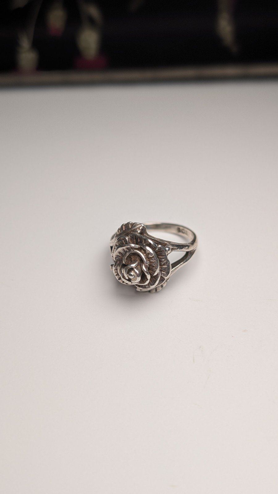 Vintage Sterling Silver 1977 English Rose Ring | Size L 1/2 | 925 Silver - Image 2