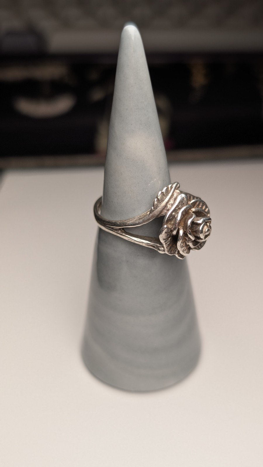 Vintage Sterling Silver 1977 English Rose Ring | Size L 1/2 | 925 Silver - Image 5